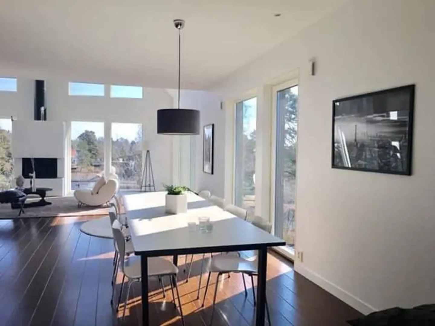 Topnotch House In The Most Fashionable Surrounding