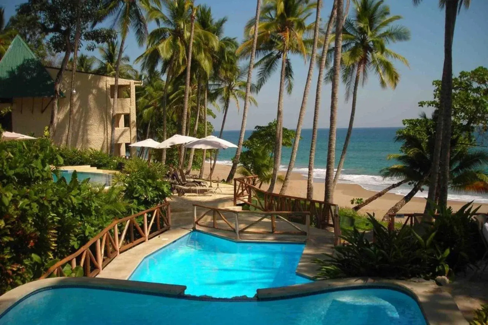 Tango Mar Beachfront Boutique Hotel & Villas