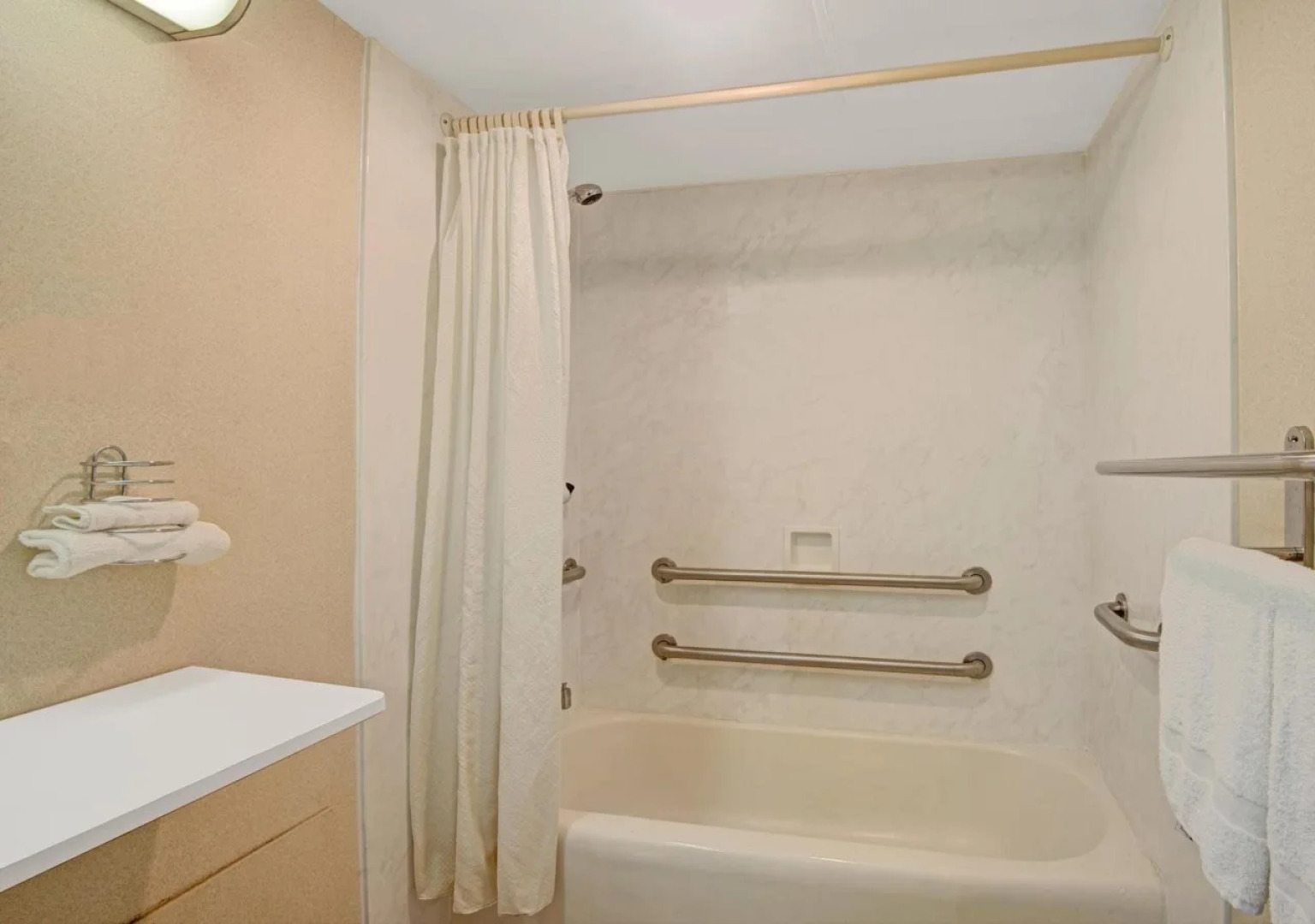 Knights Inn Wheeling