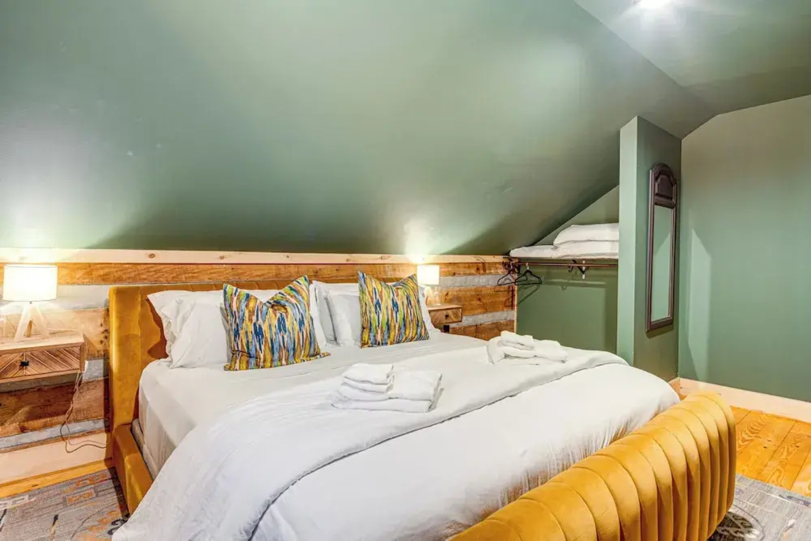 Hot Tub, Fire Pit & Creek Access: Whittier Cabin!