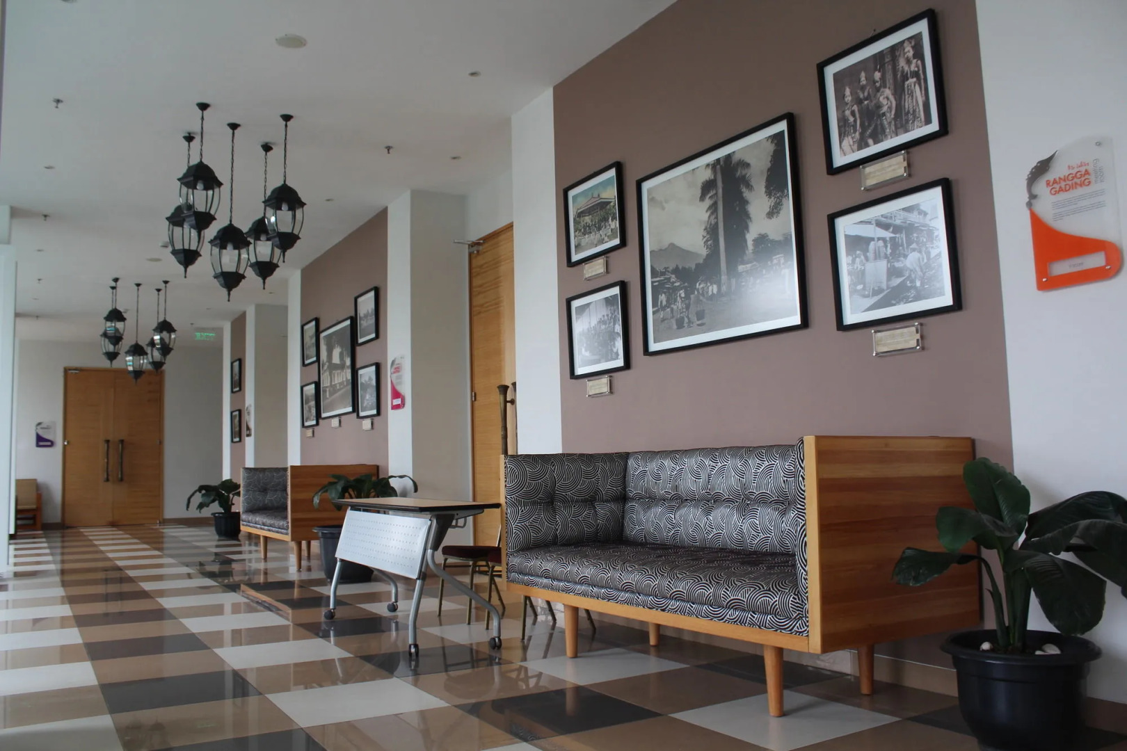 THE 1O1 Bogor Suryakancana