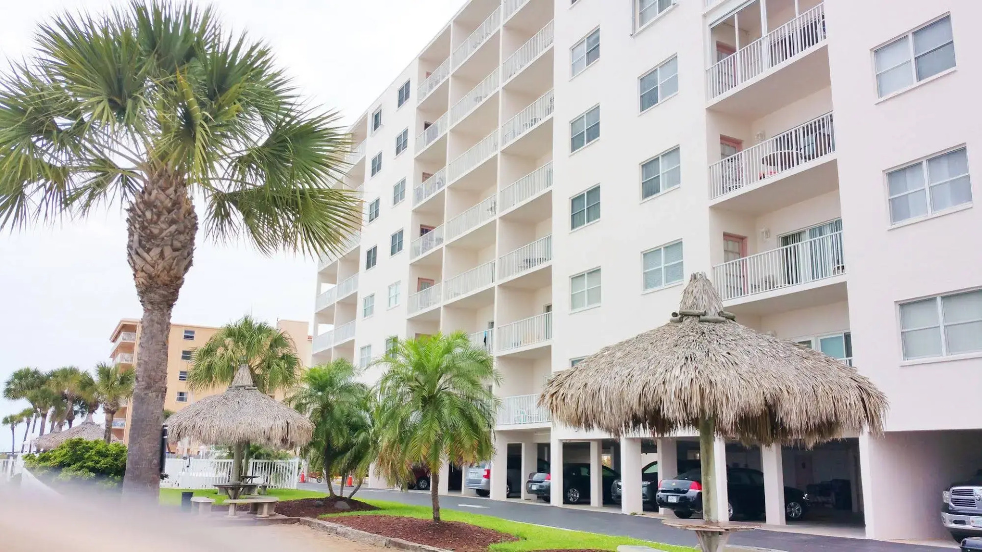 Seabreeze Condominiums