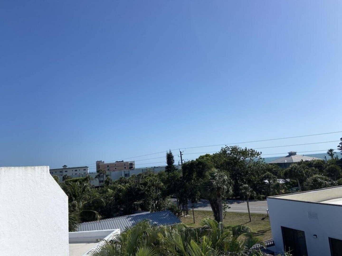 Tropical Bayside Paradise