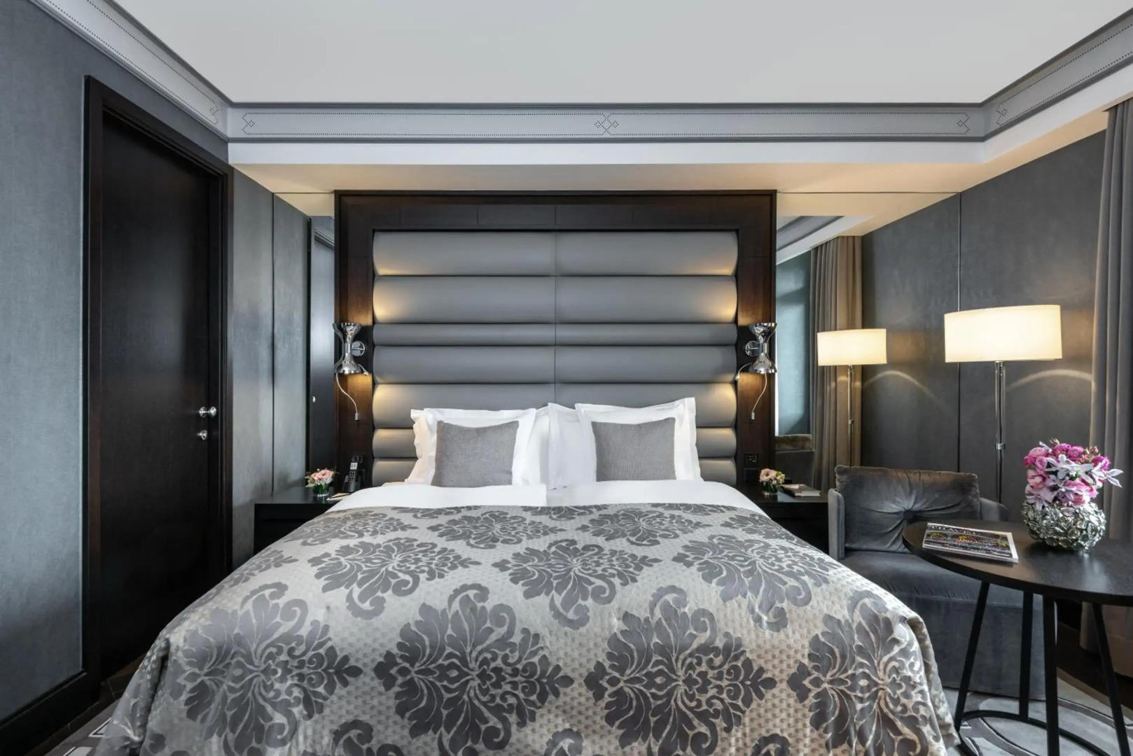 Royal Savoy Hotel & Spa