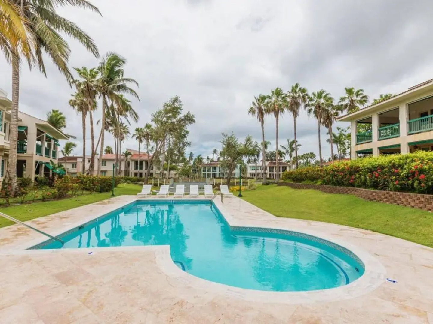 Villa Iris 2 story ocean view villa w/ pool access