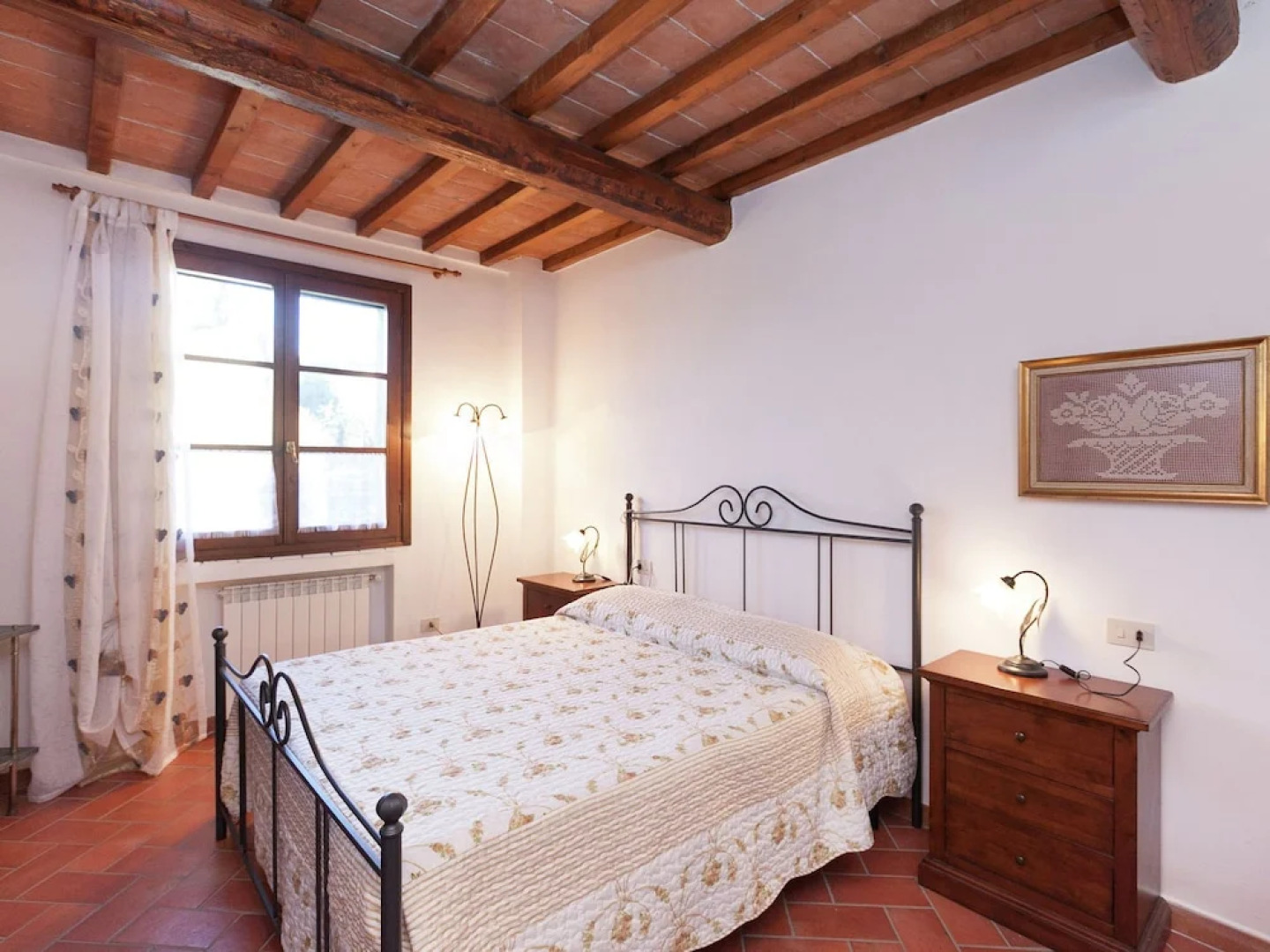 Well Kept Property With Garden With Lovely Panorama