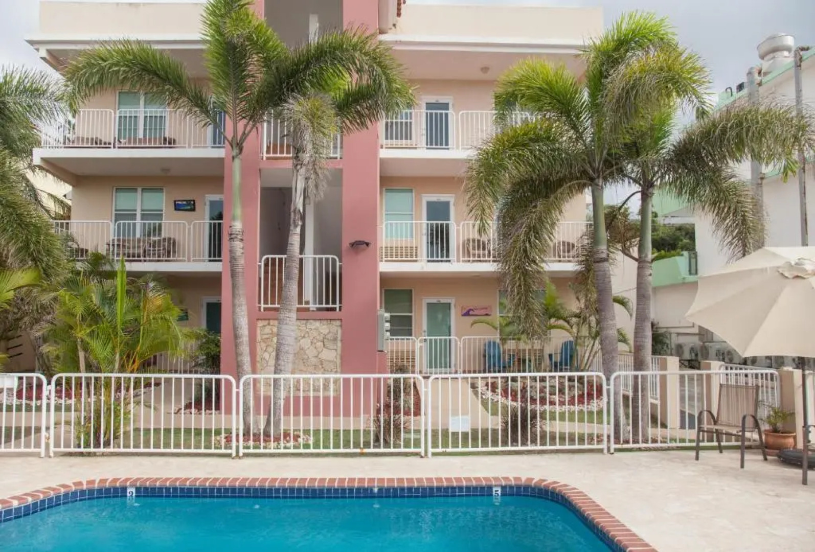 Ocean Terrace 202 - a block from Sandy Beach