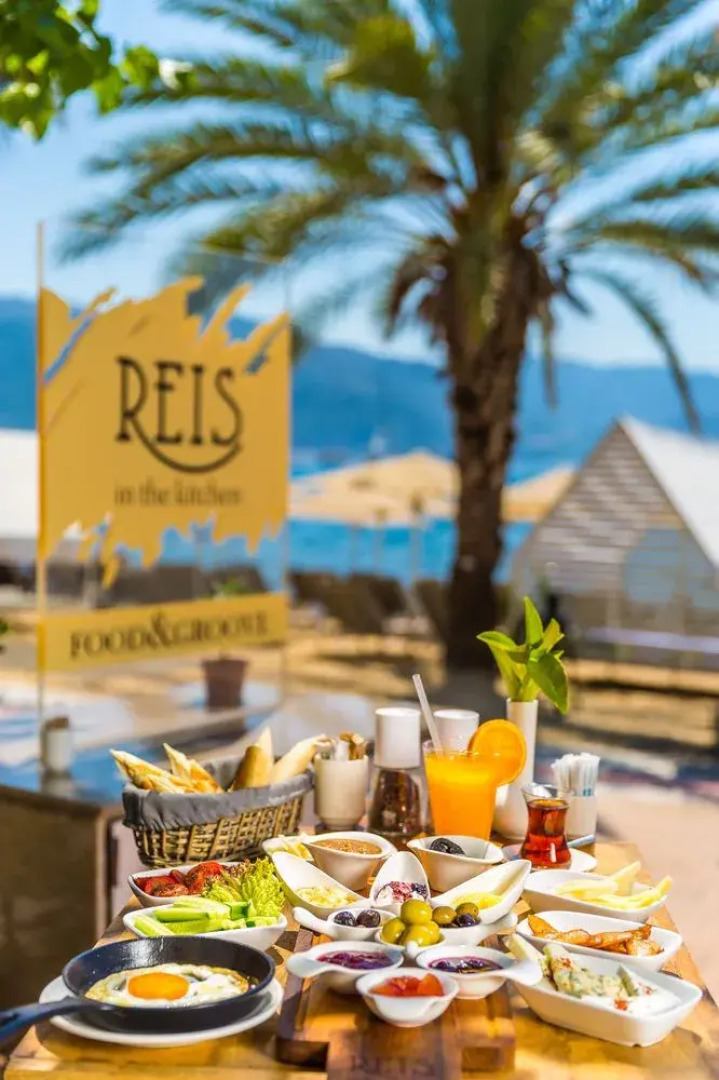 Reis Beach Hotel&Restaurant