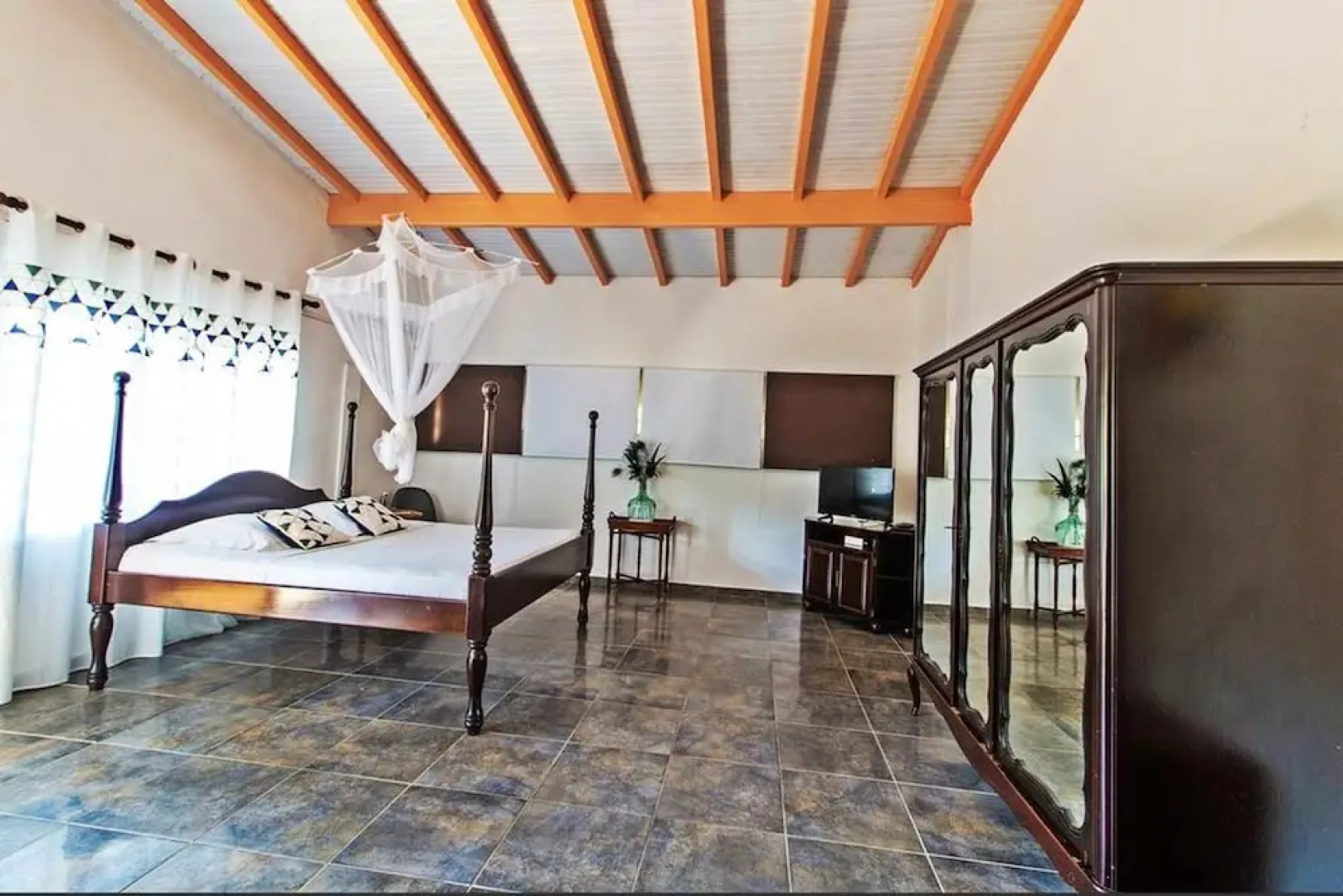 Villa With 5 Bedrooms in Le Vauclin, With Wonderful sea View, Private