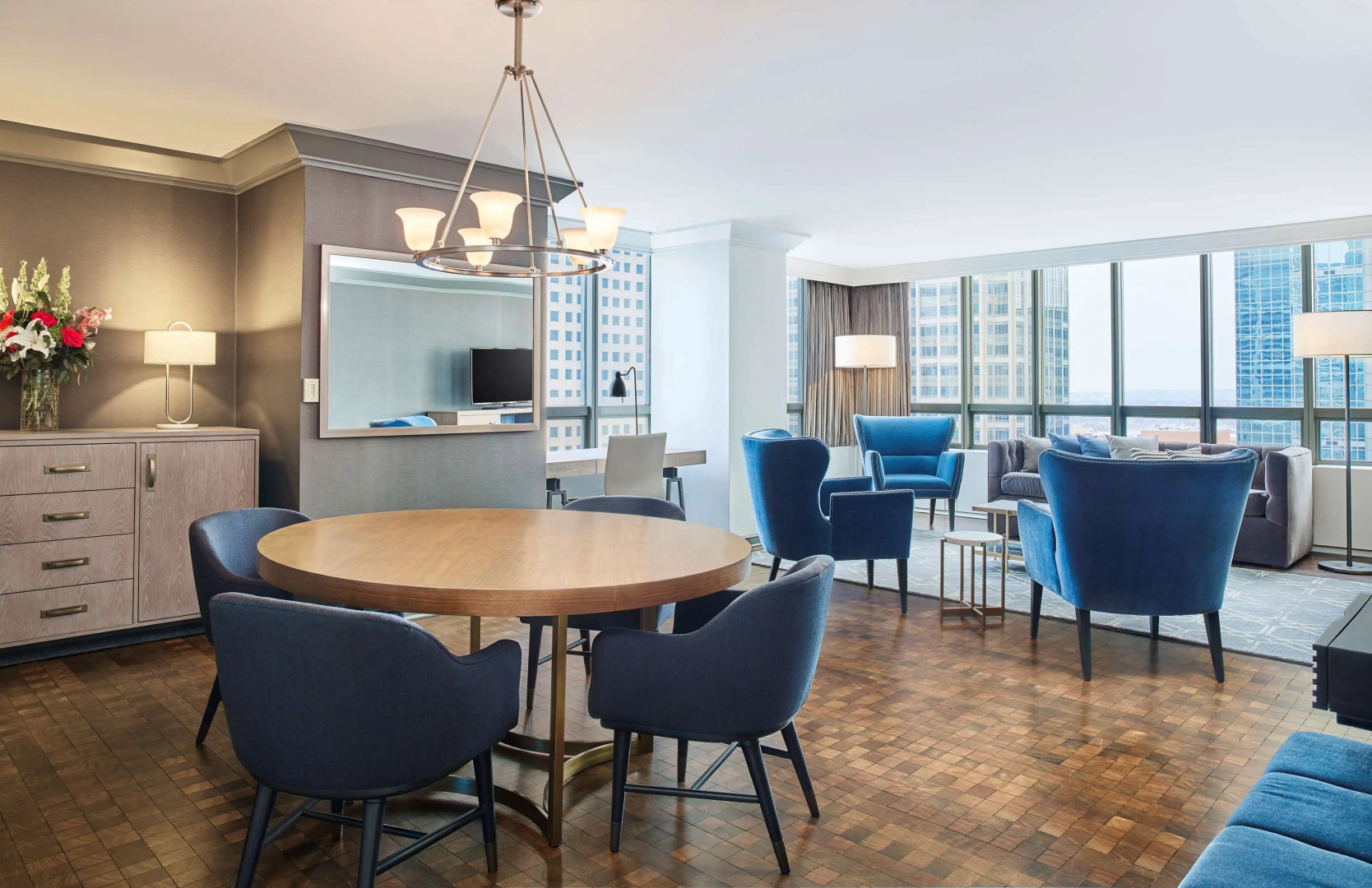 The Marquette Hotel, Curio Collection by Hilton