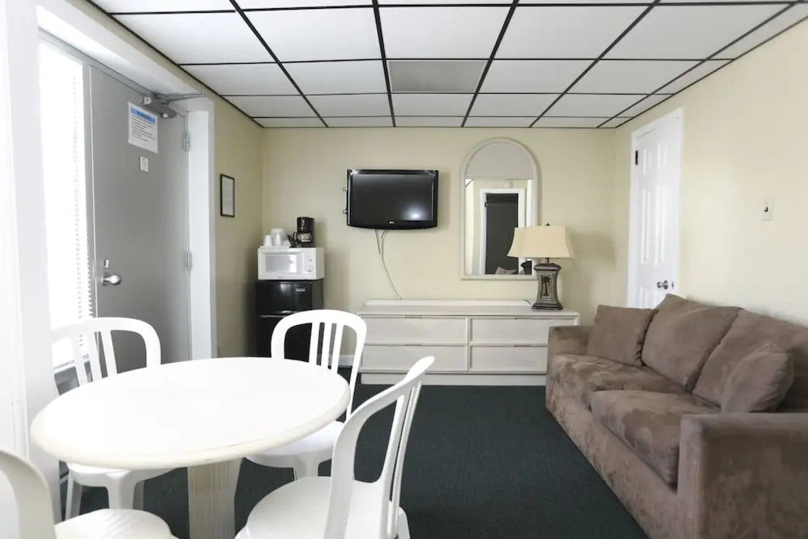 Riviera Resorts & Suites