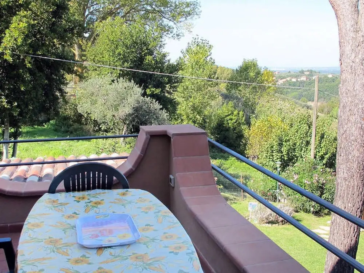 Tuscan Villa With Sea Views