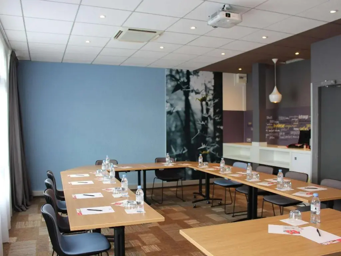 Ibis Evry-Courcouronnes