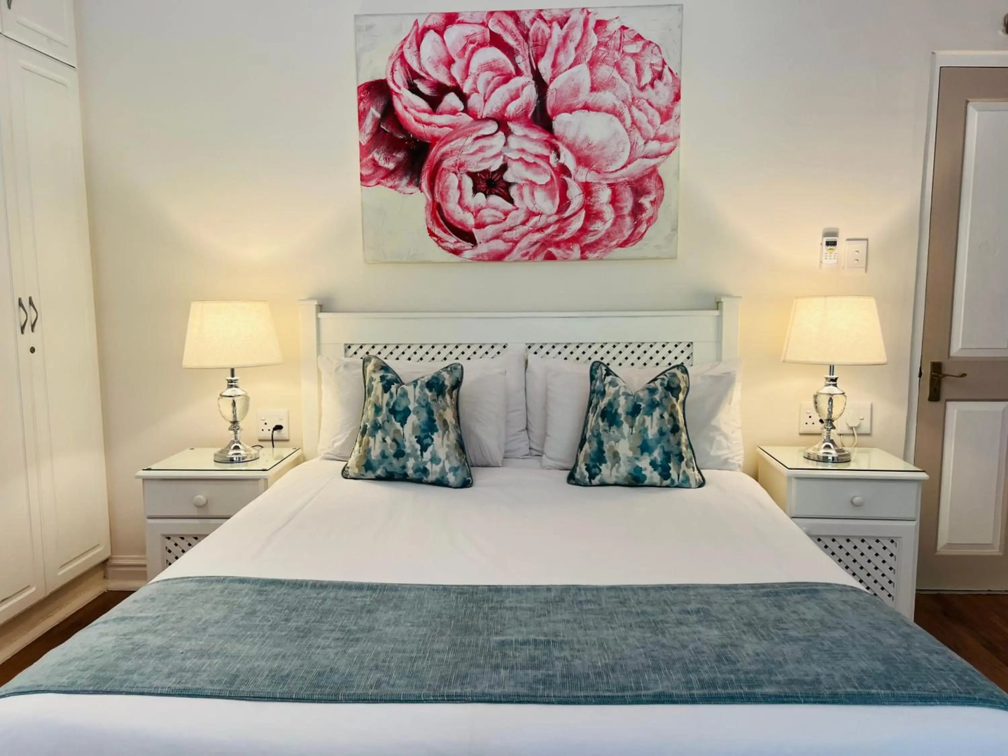 Peaches & Cream Bed & Breakfast