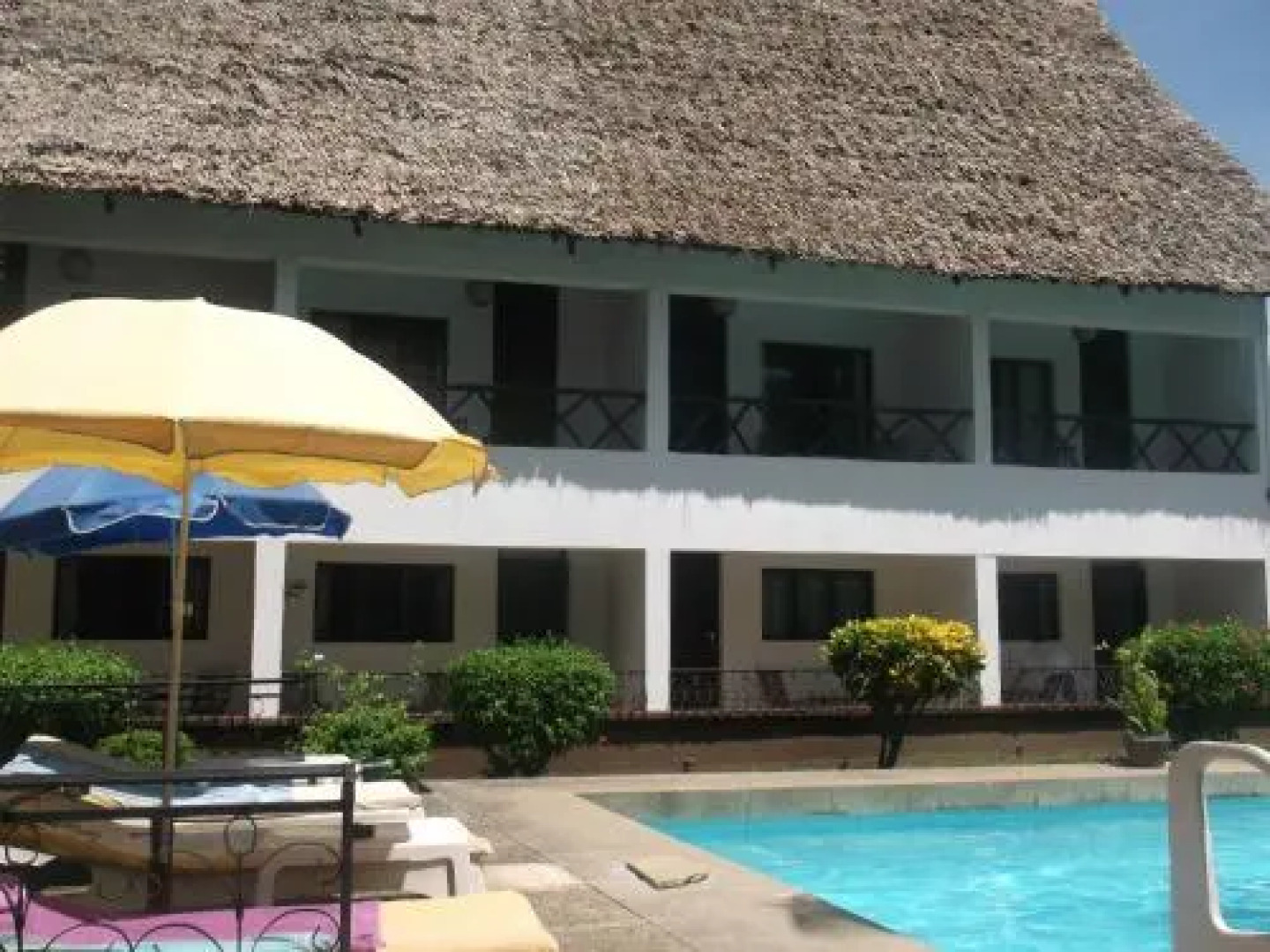 Papillon Beach Apartments