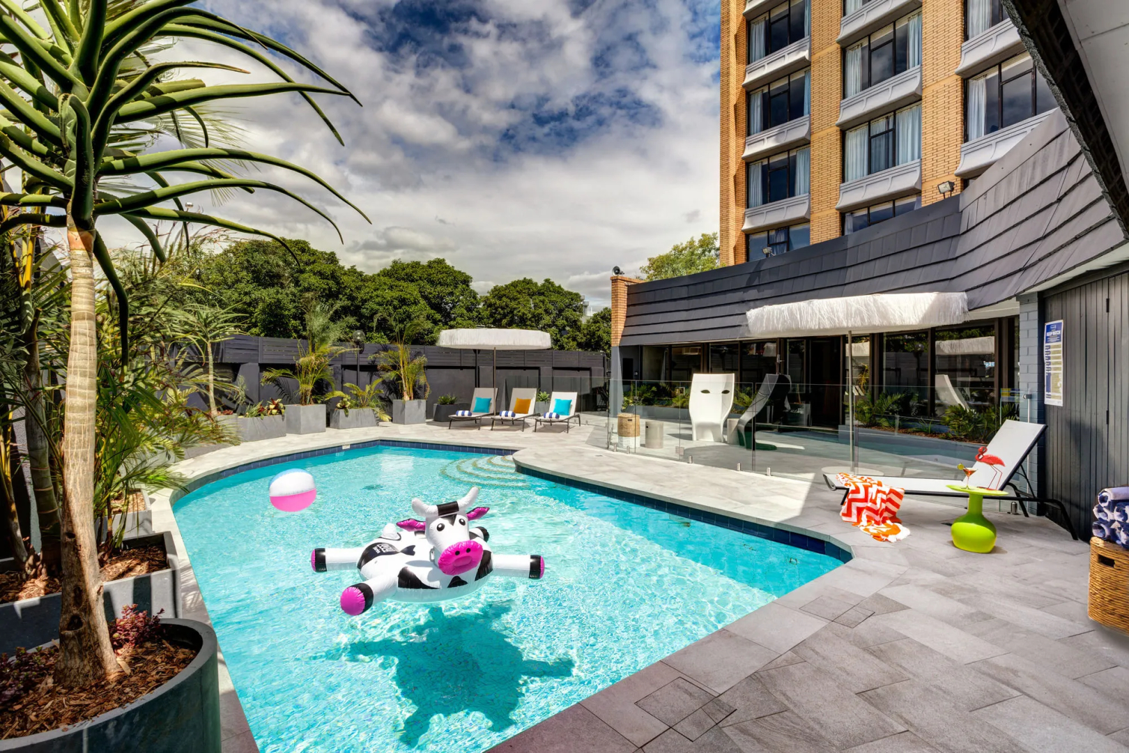 Atura Albury