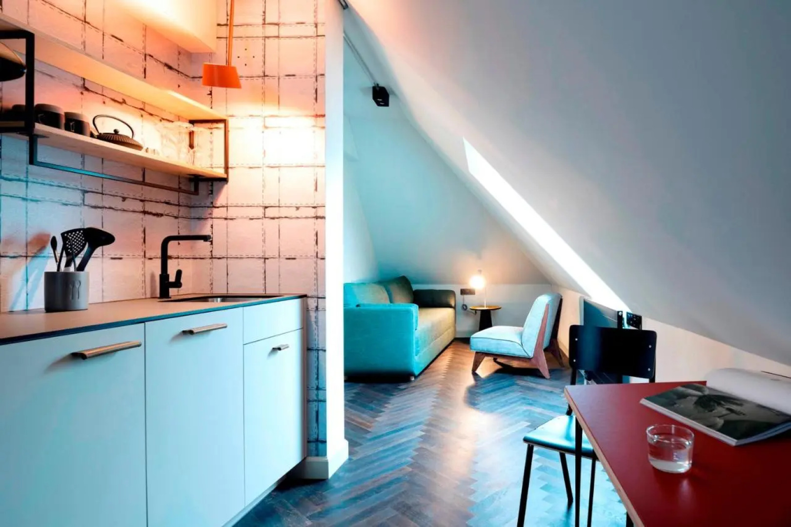 The Lubo - self check-in