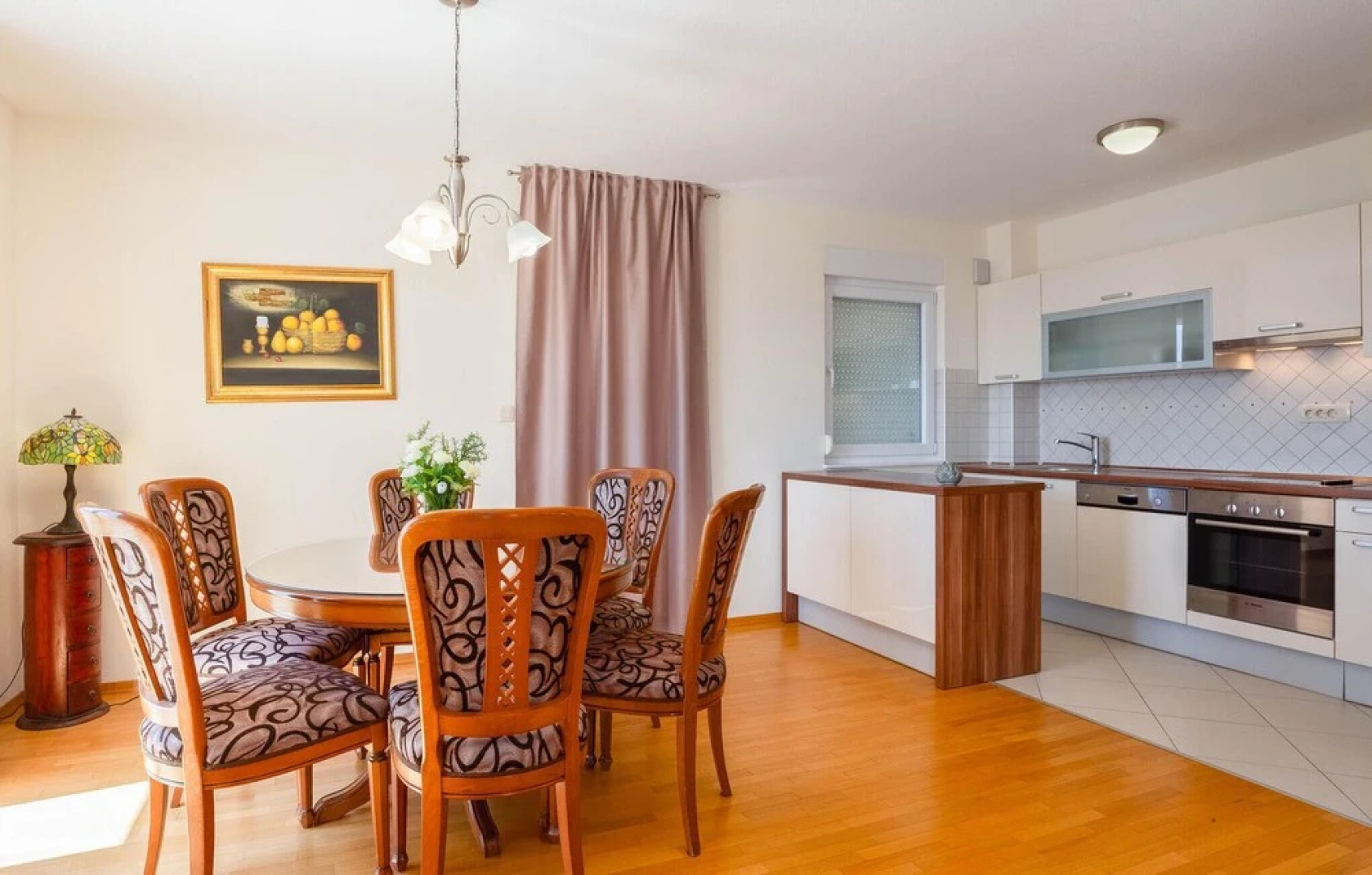 Beautiful Home in Makarska With Wifi and 7 Bedrooms