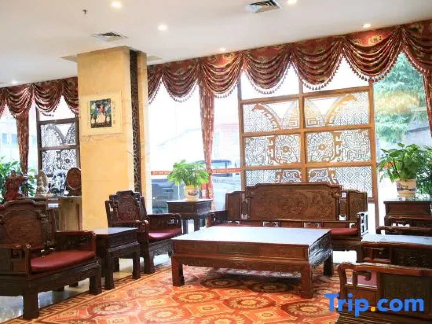 Three Gorges Feng Hotel (Zhongxian Guoyuan Road)