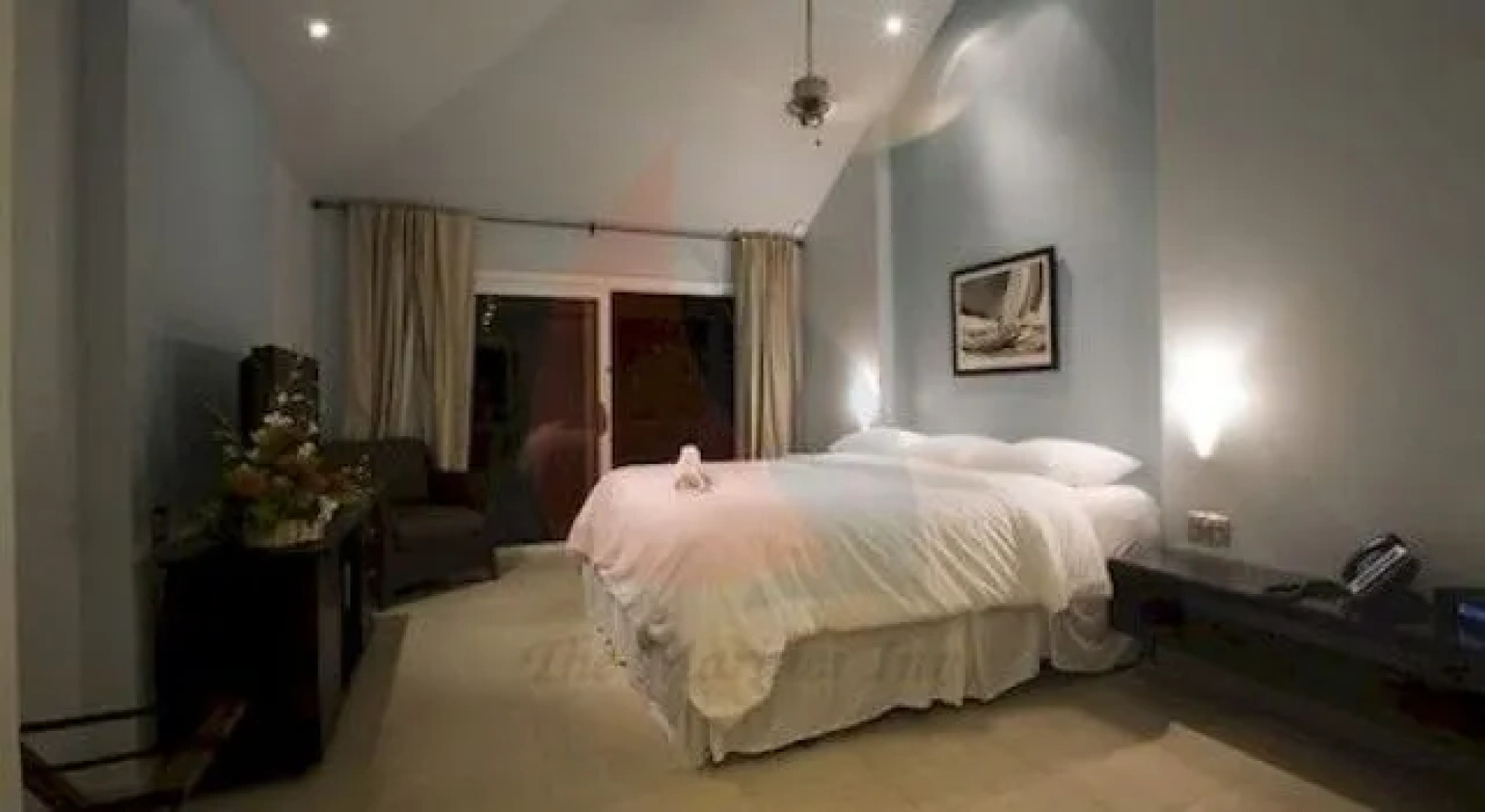 The Mariner Inn Hotel