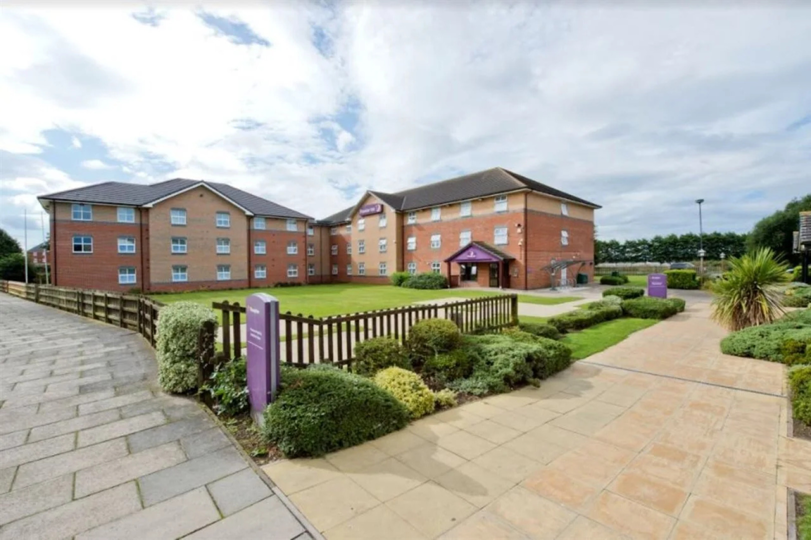Premier Inn Doncaster Central East