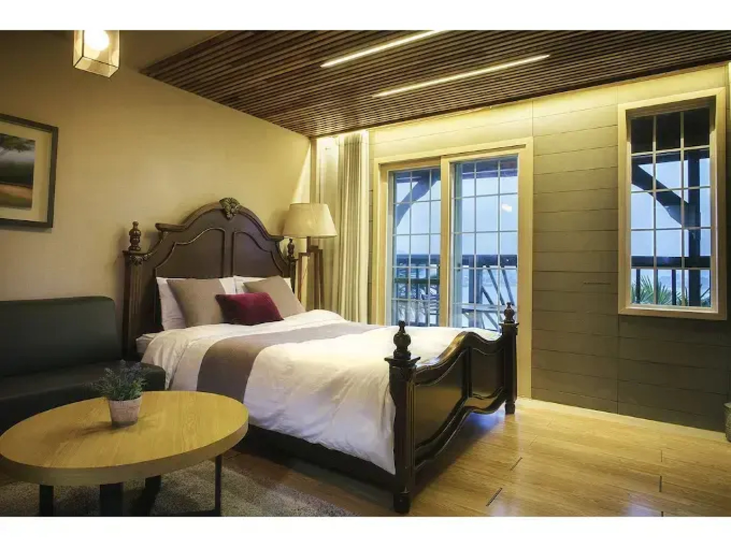 Tongyoung Mongdolhouse Pension