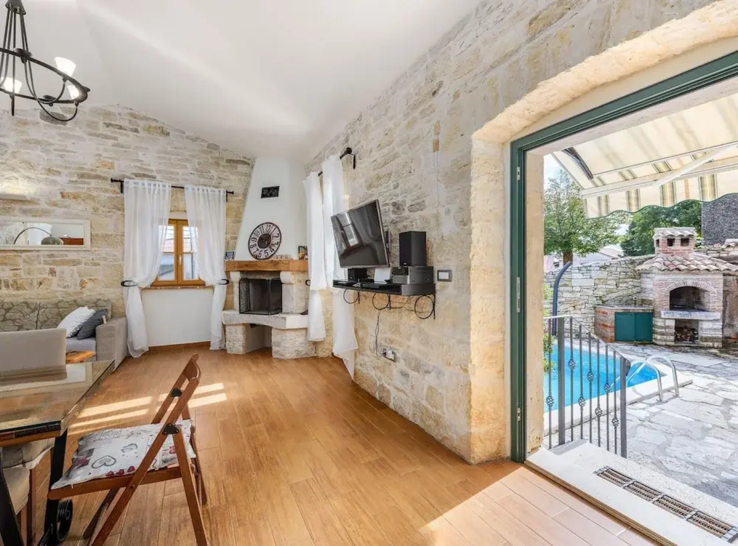 Majestic Villa With Private Pool