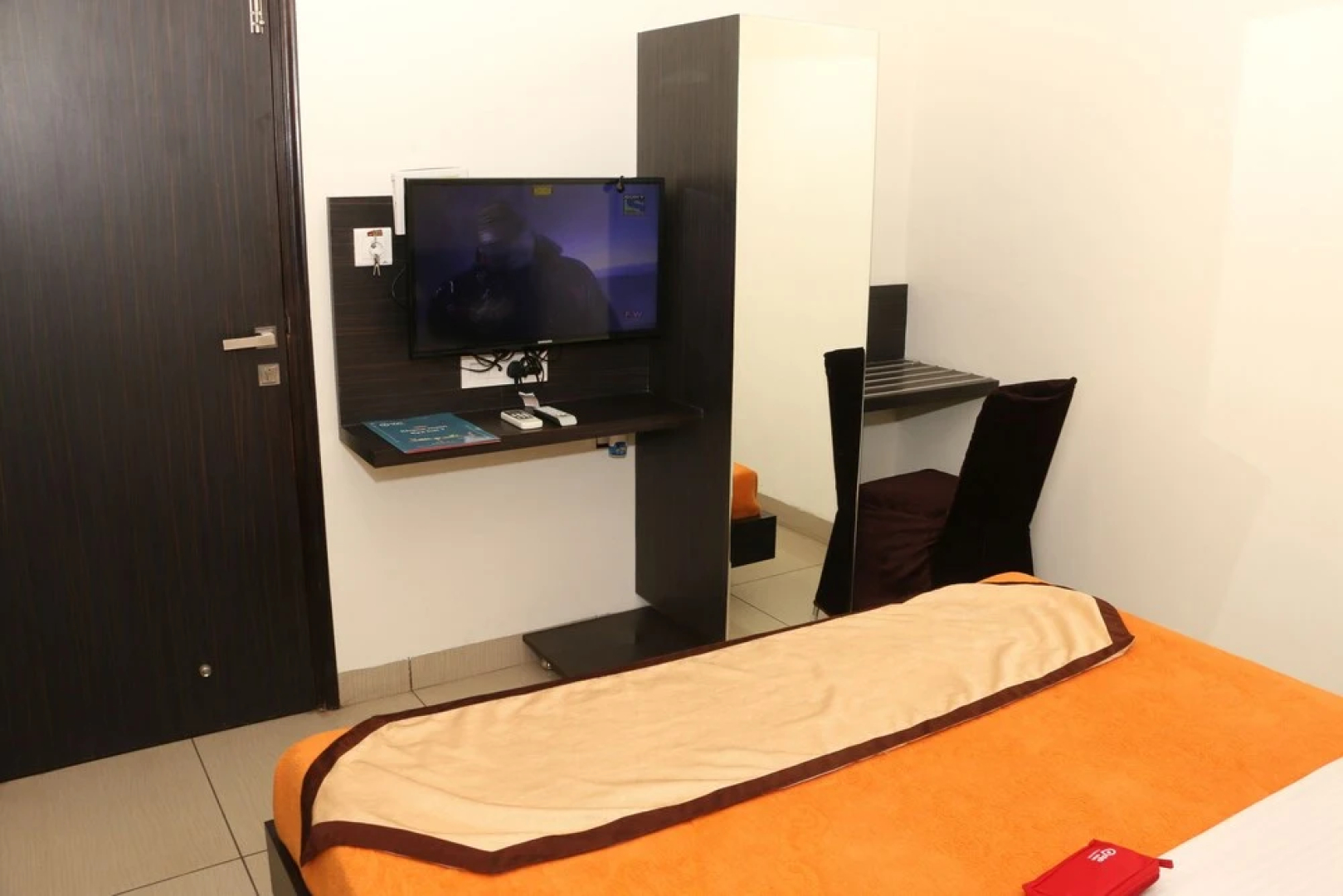 OYO 1075 Hotel City Home