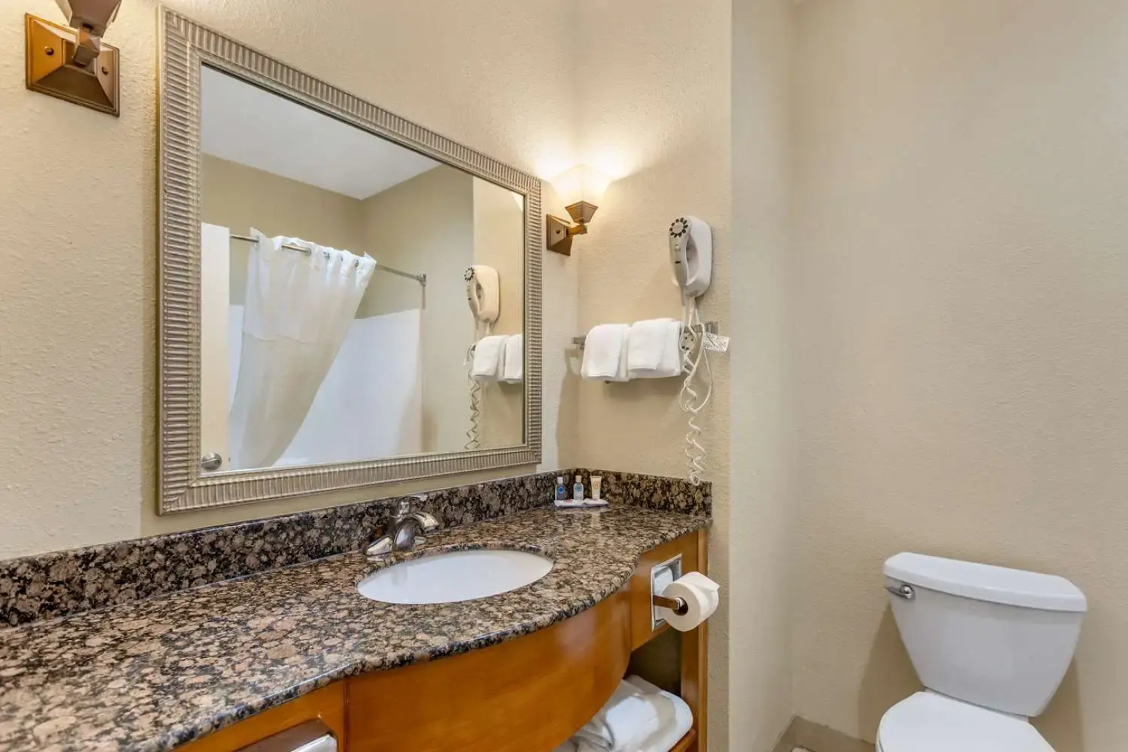 Comfort Suites South Point - Huntington