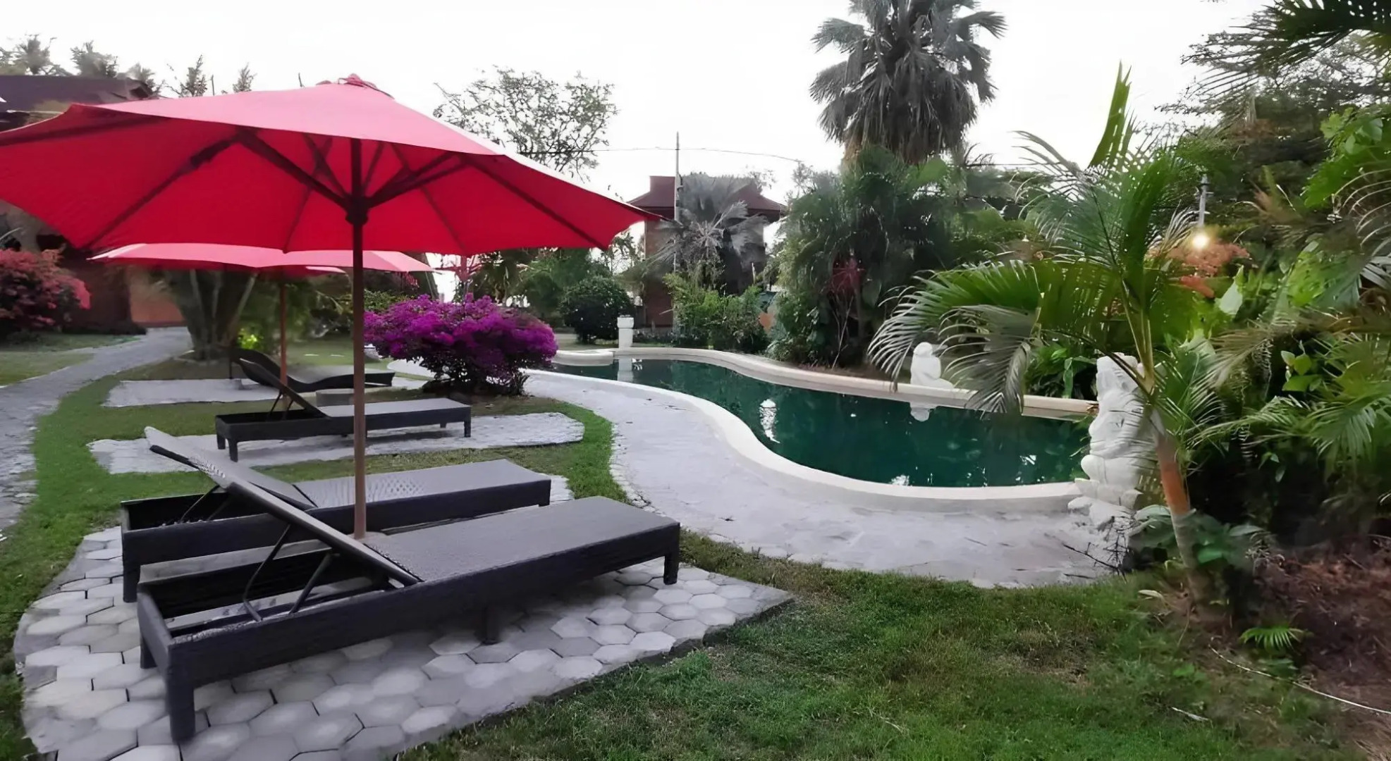 Hotel Besar Bulan Baru - Senggigi