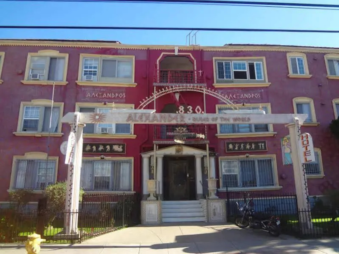 Hollywood Dream Suites Hotel