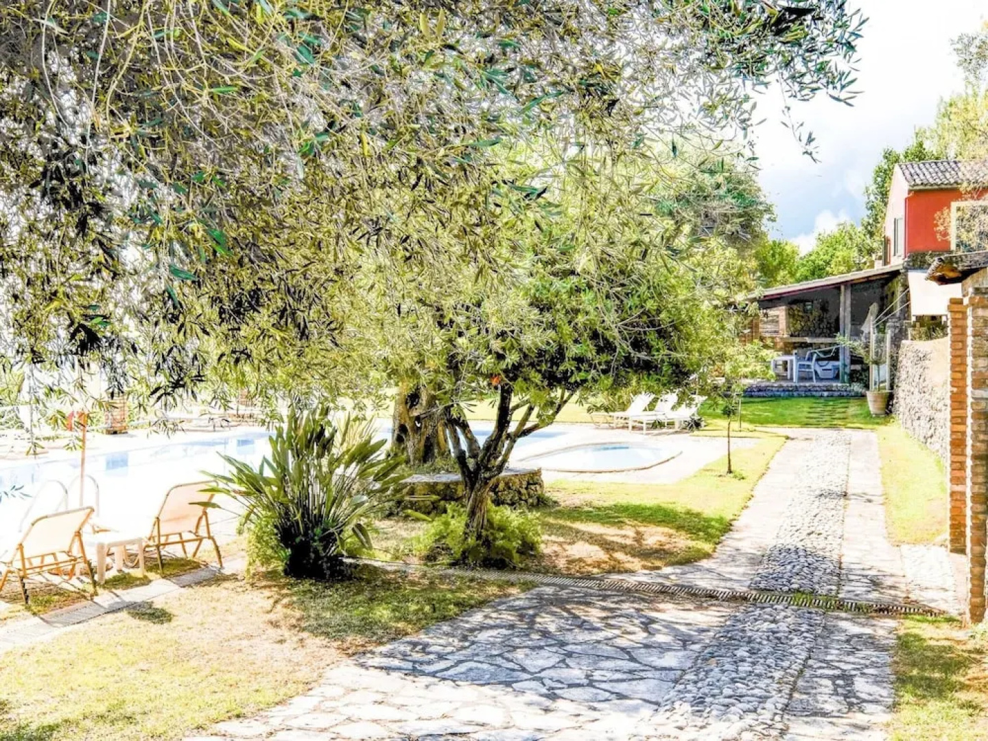 Spacious Apartment in Paleokastrites