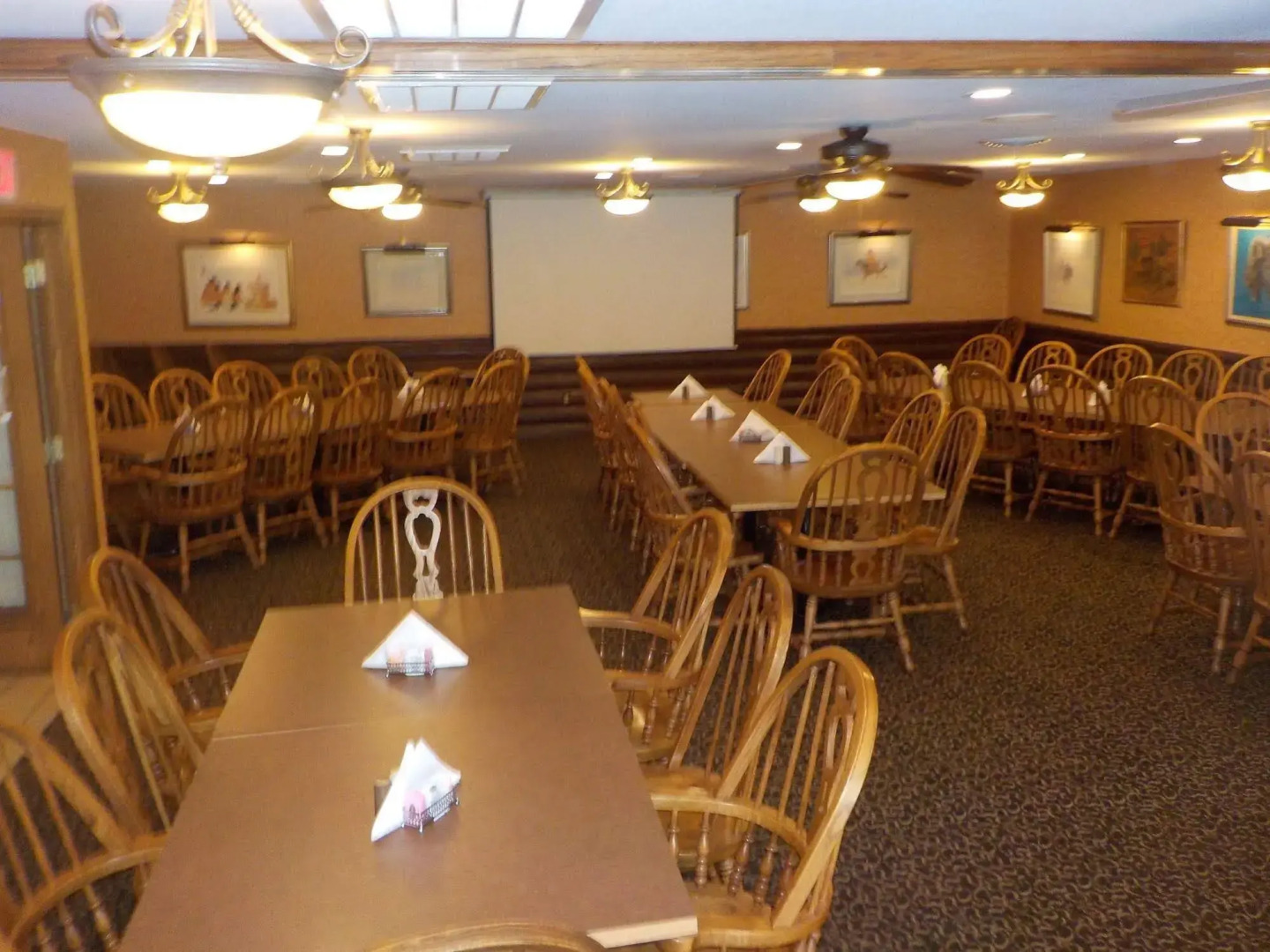 Indian Hills Inn & RV Park