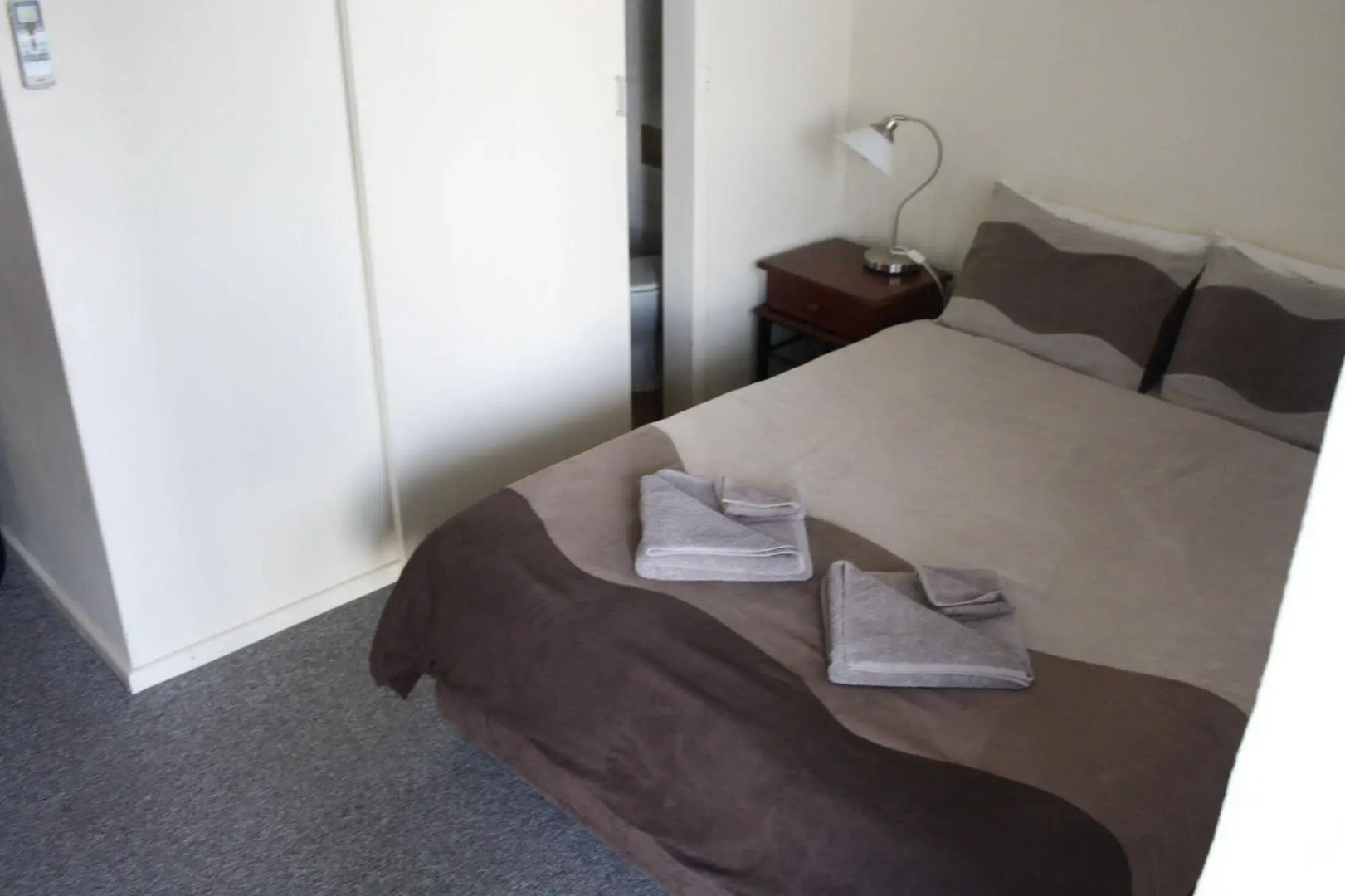 Lincoln Navigators Motel & Restaurant