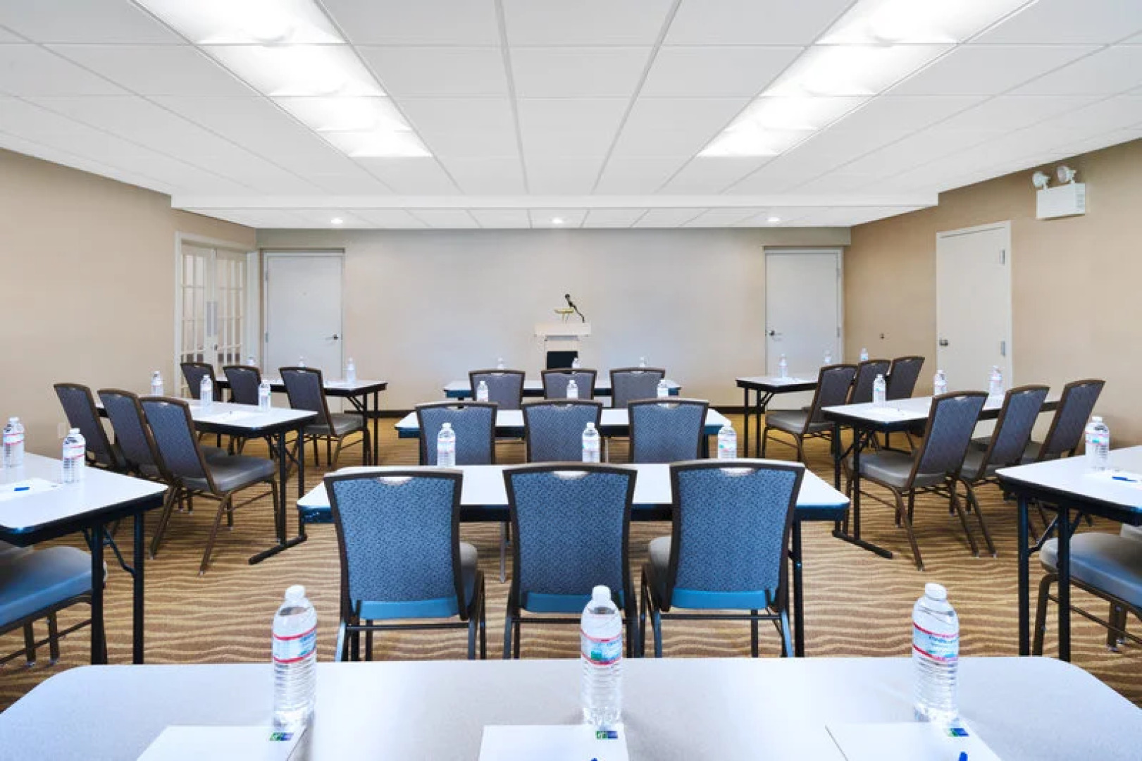 Comfort Inn Lancaster - Rockvale Outlets