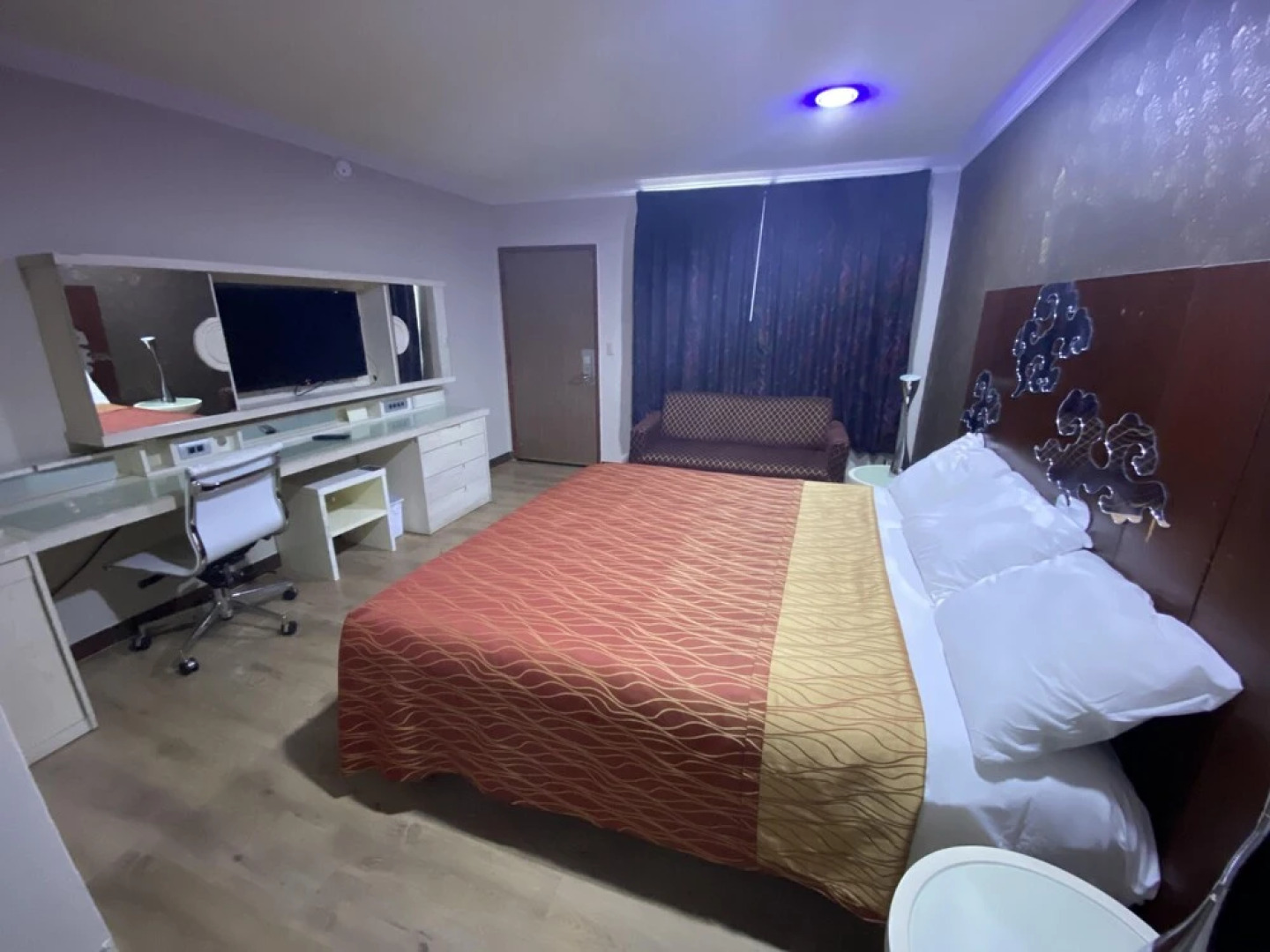 Orange Villa Park Motel