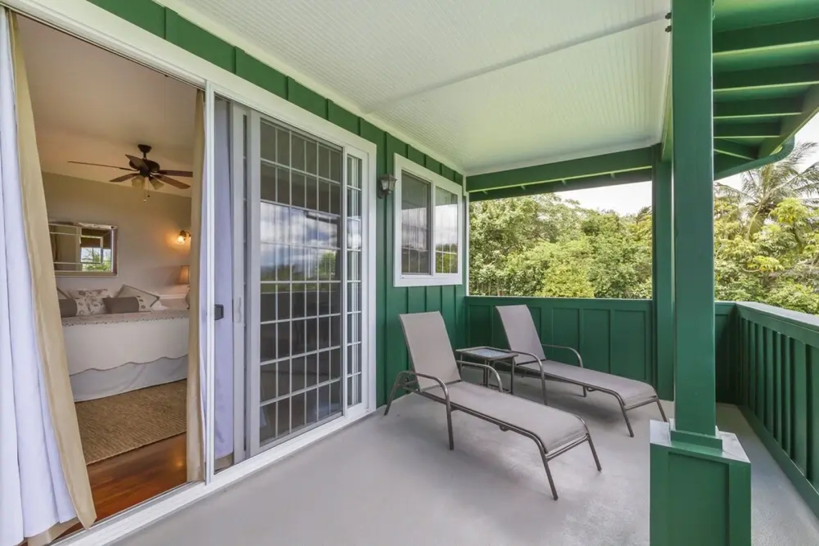 The Green Pineapple Main House 3 Bedroom Home by Redawning