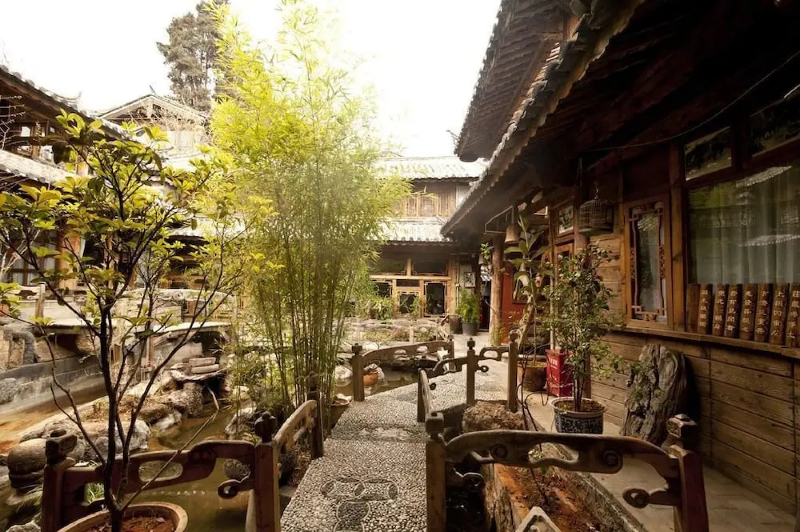 Courier Inn Lijiang