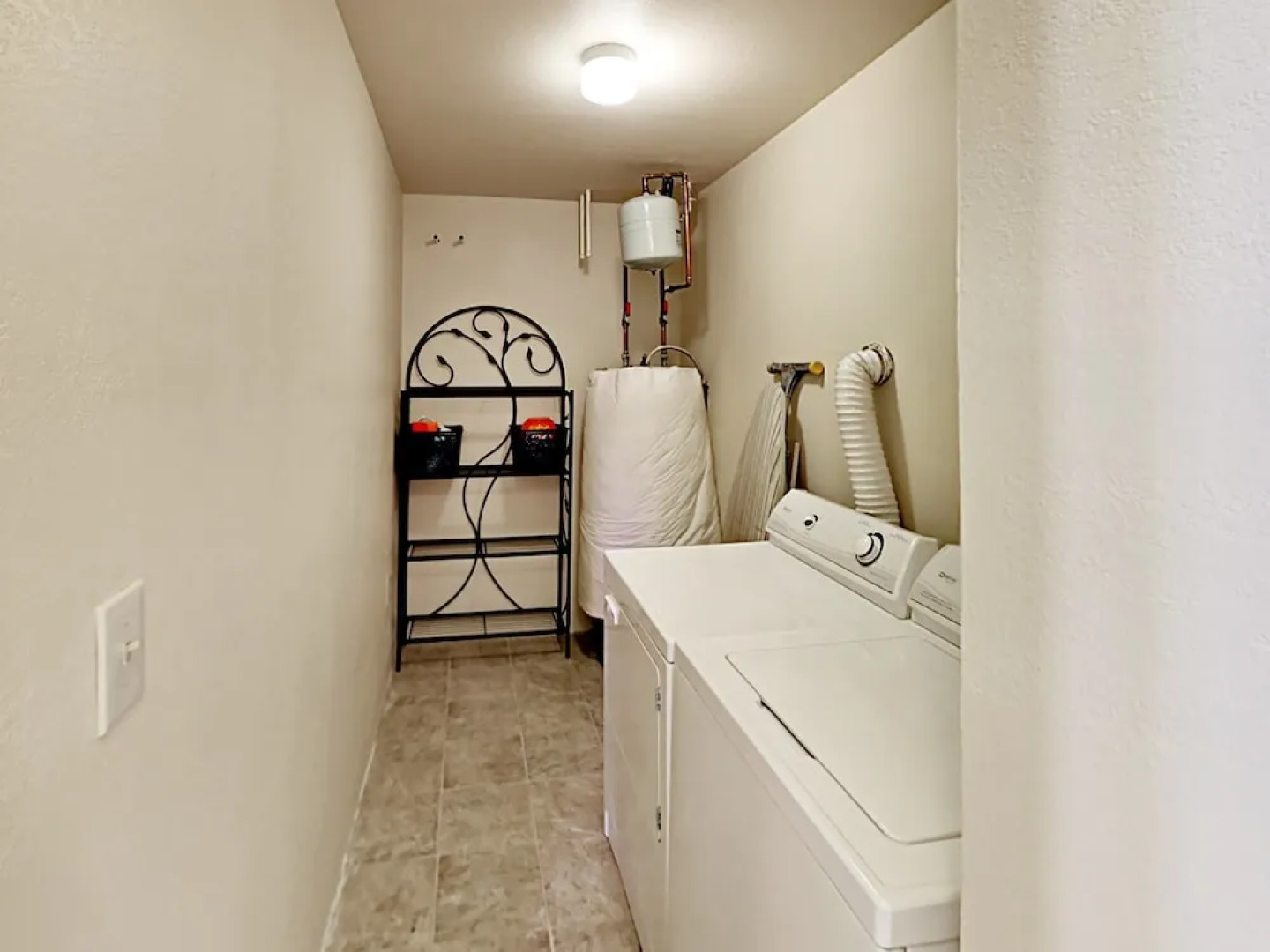 22 Wellington Ln Condo Unit 1