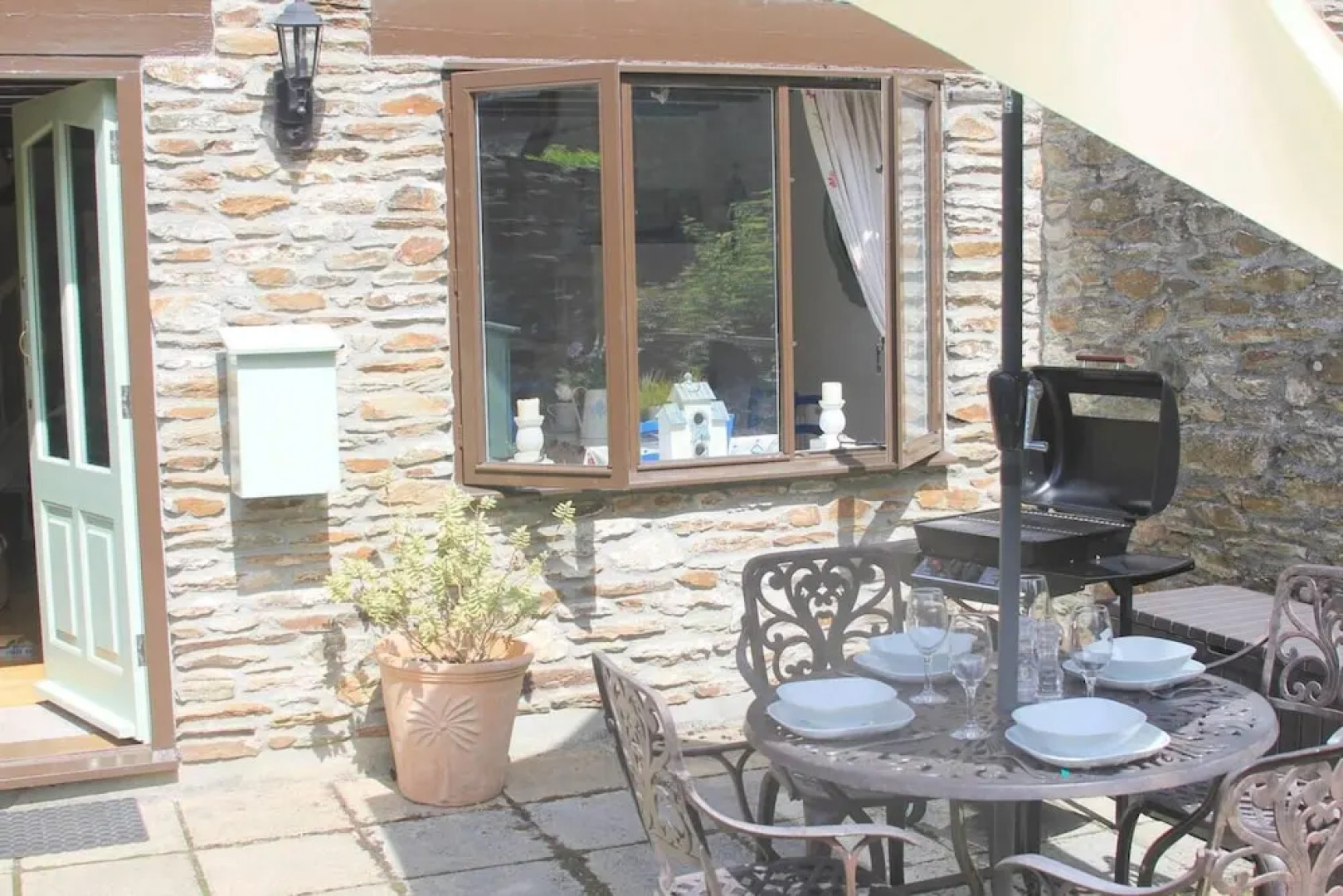 Charming 2-bed Cottage in Modbury