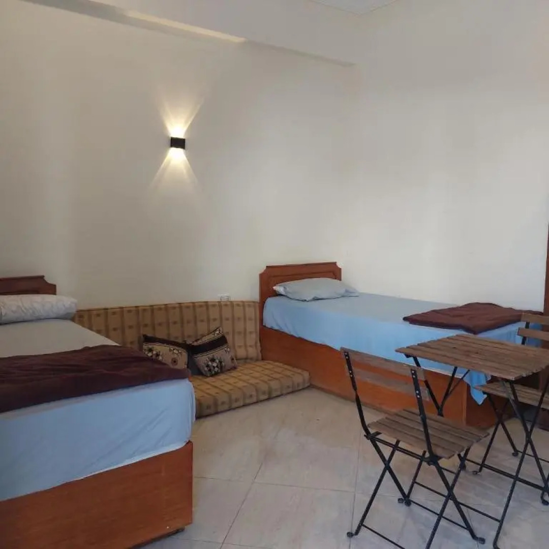 Blue Hole Plaza Studio, Dahab