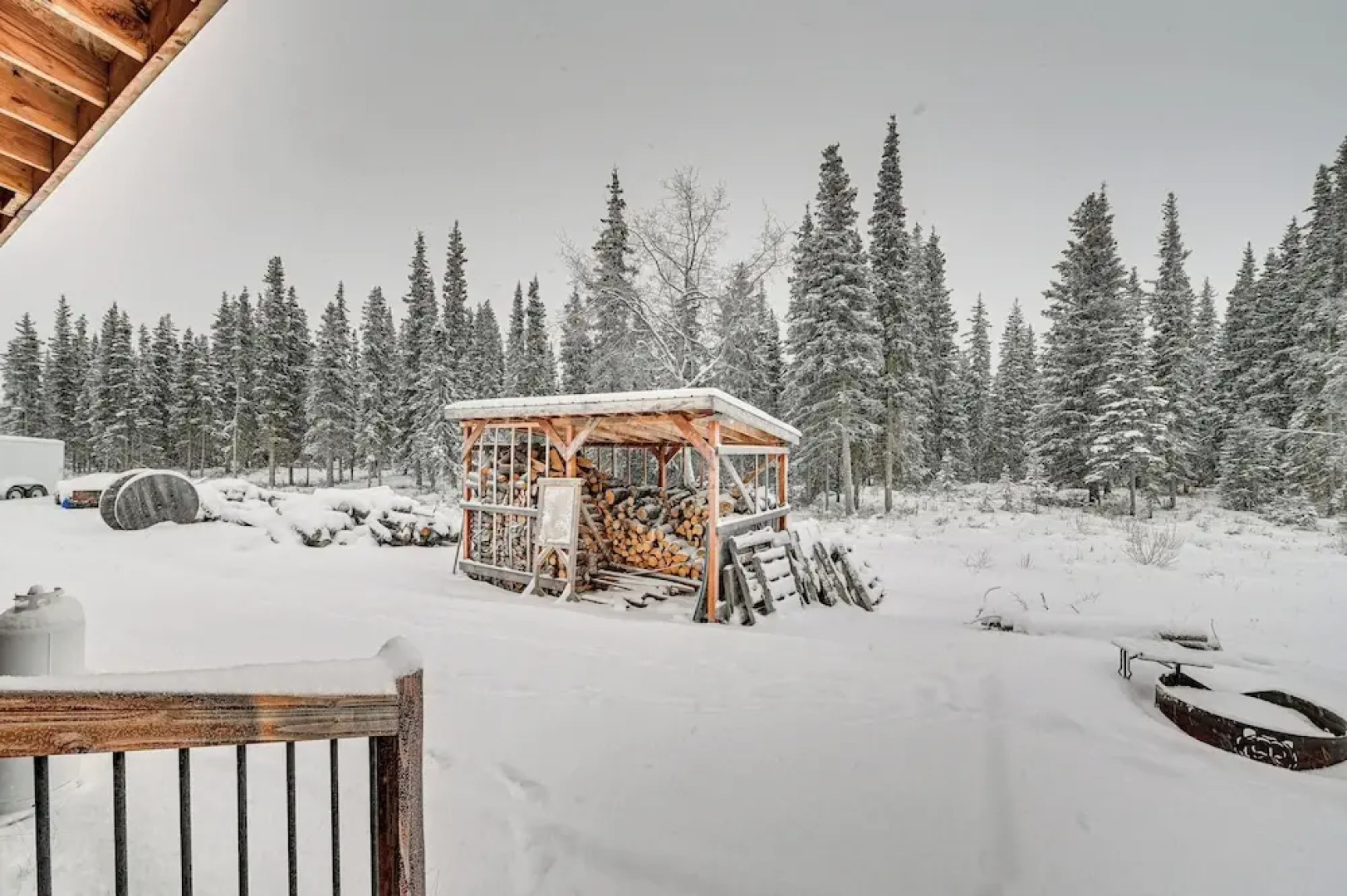 Custom Kasilof Cabin on 40 Private Acres