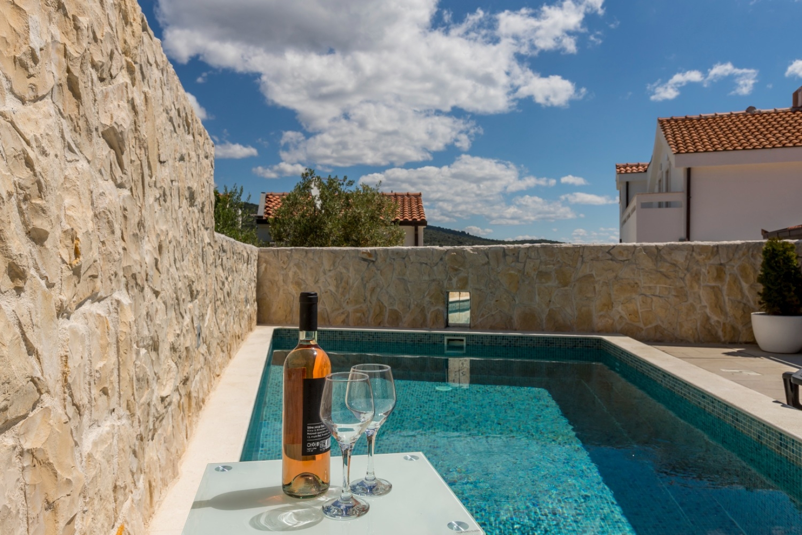 Holiday house Goldie - 30 m from beach: Sevid, Riviera Trogir