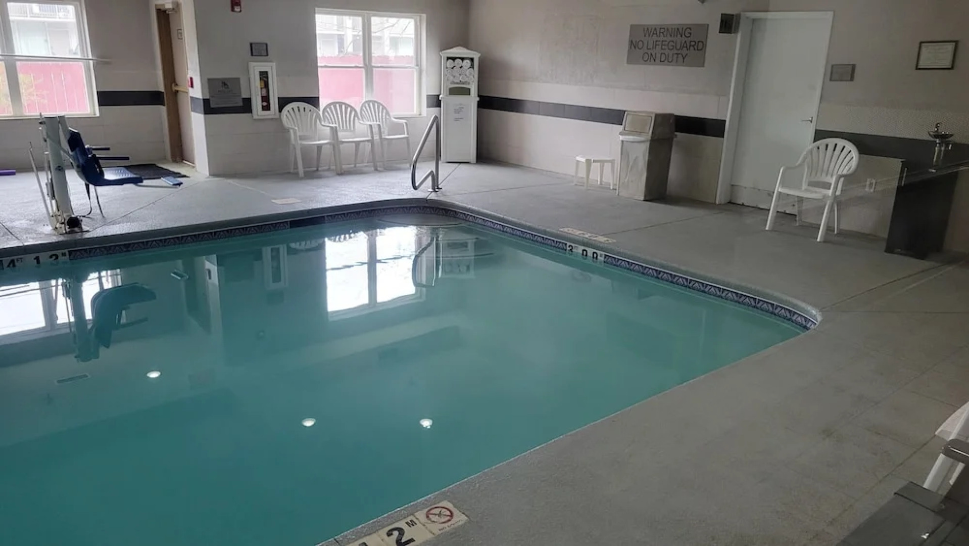 Country Inn & Suites By Carlson McDonough