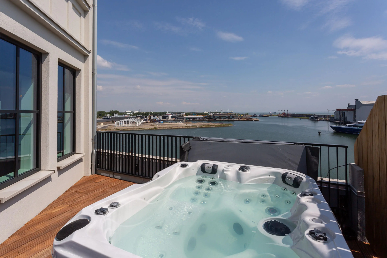 Hotel de Timmerfabriek  Kloeg Collection