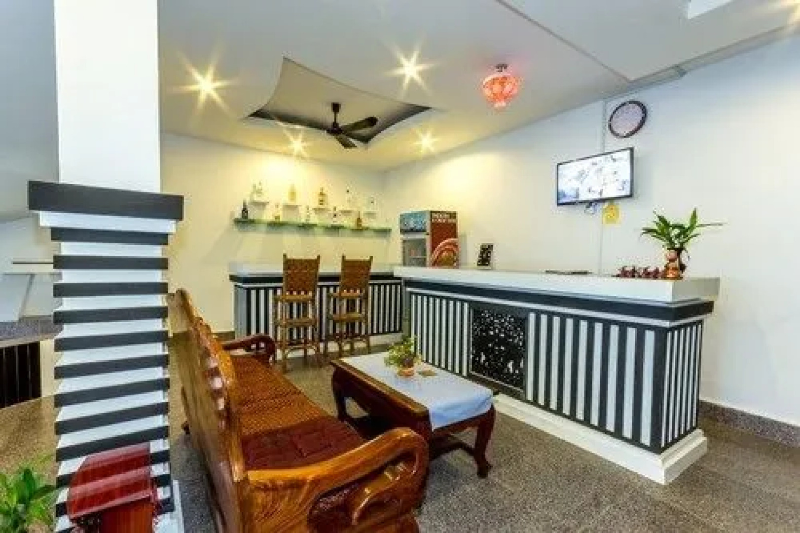 Shining Family Boutique