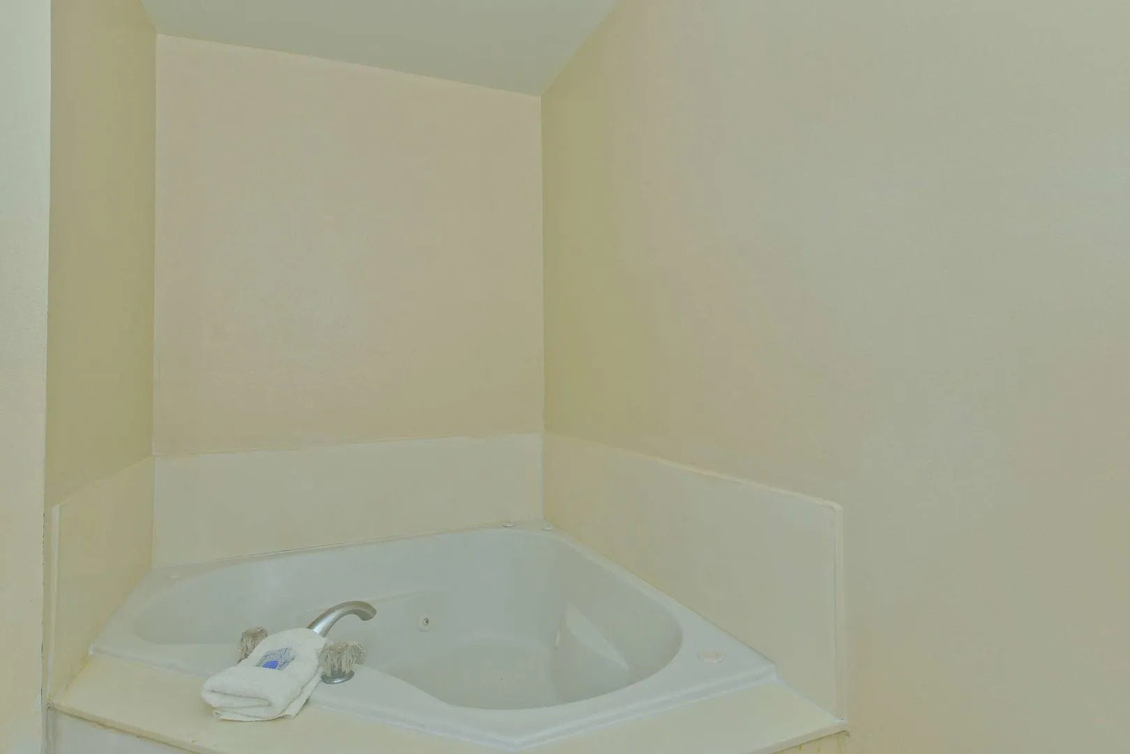 Americas Best Value Inn & Suites Haltom City Ft. Worth