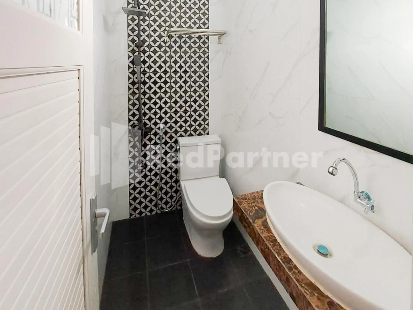 SPOT ON 2815 Hotel Damai