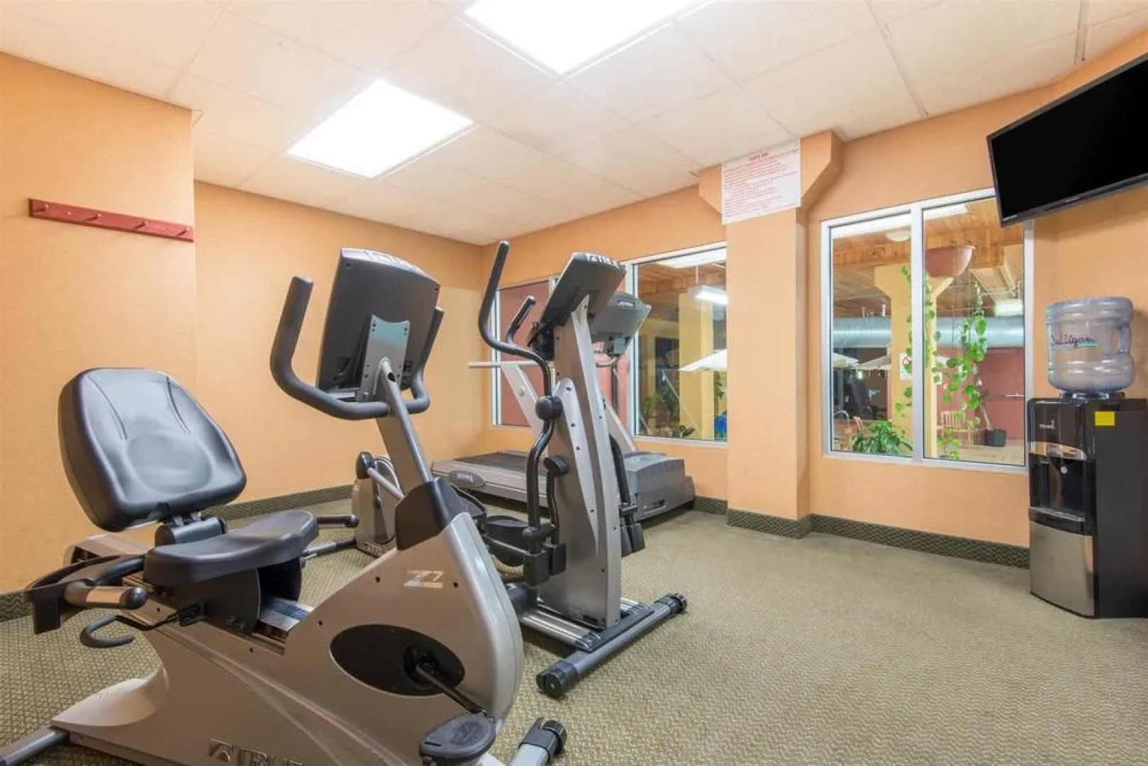 Days Inn & Suites Bozeman