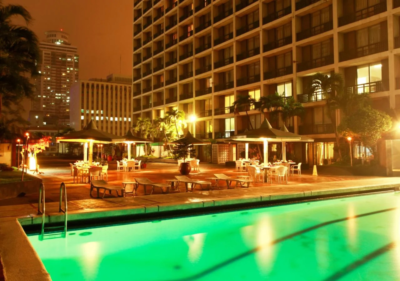 Waterfront Manila Pavilion Hotel & Casino